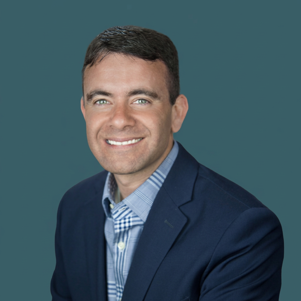 Portrait of Jason Falchuk, HEAD OF EXPERTS